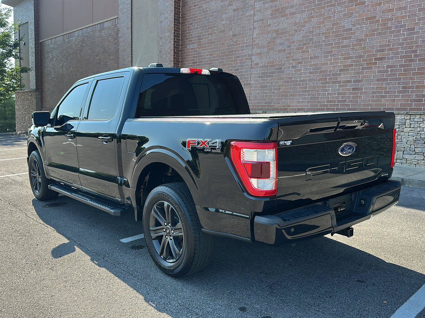 Certified 2022 Ford F150 Lariat AWD/4WD image 3