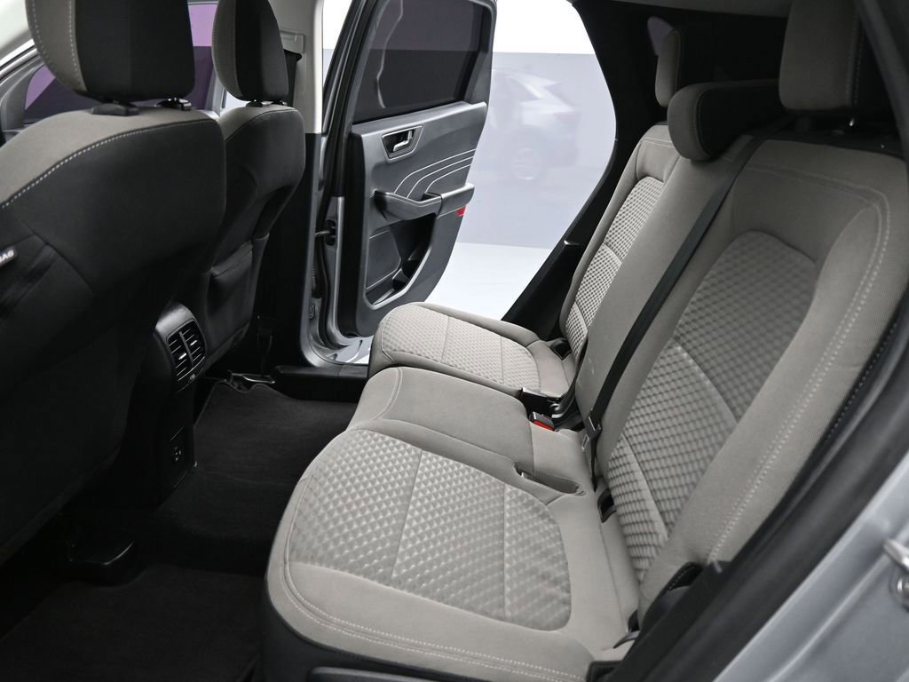 Certified 2022 Ford Escape SE image 46