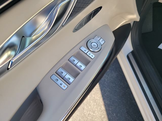Used 2023 Genesis GV70 3.5T Sport w/ Sport Prestige Package AWD/4WD image 11