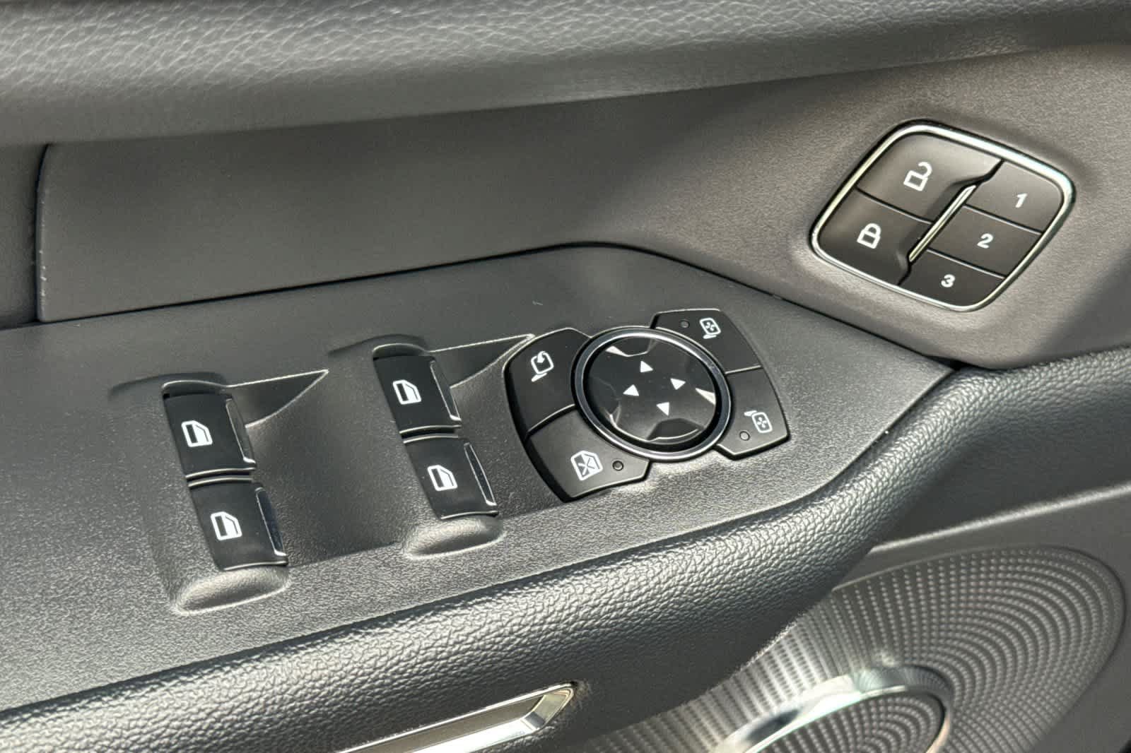 Certified 2024 Ford Expedition XLT AWD/4WD image 13