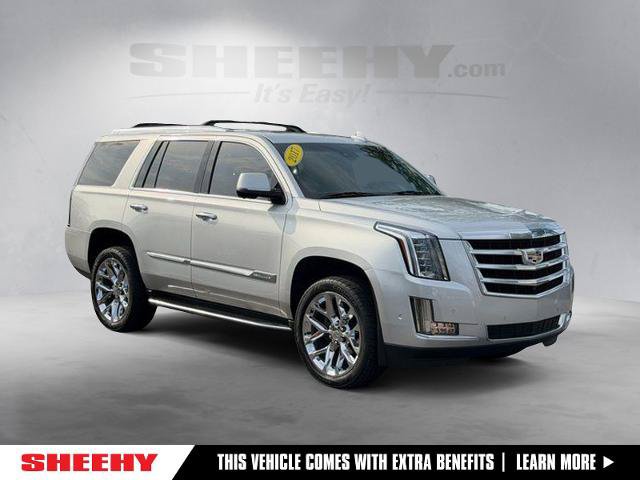 Used 2017 Cadillac Escalade Luxury AWD/4WD image 1