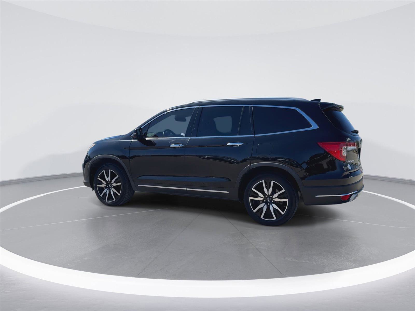 Used 2020 Honda Pilot Touring image 7