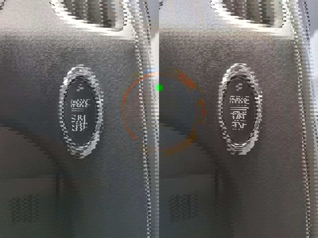 Certified 2024 Ford Edge SE image 24