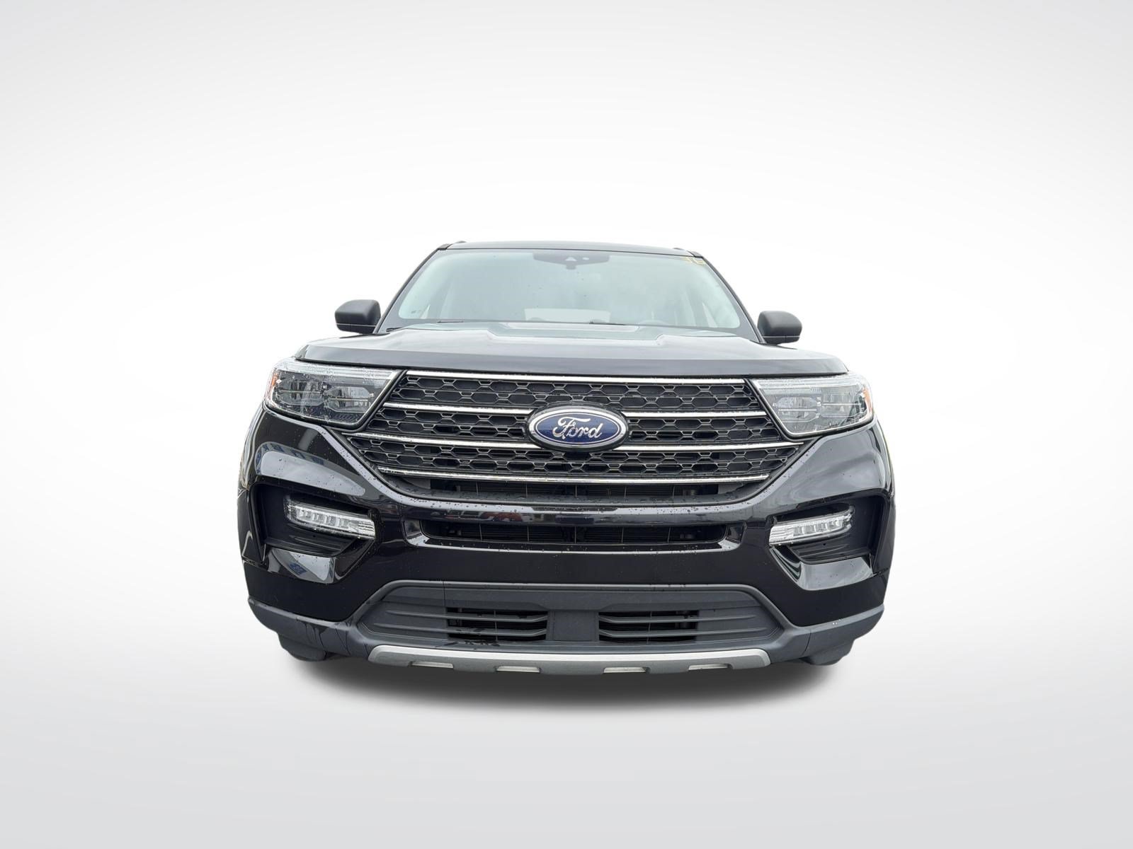 Certified 2024 Ford Explorer XLT w/ Equipment Group 202A AWD/4WD image 46