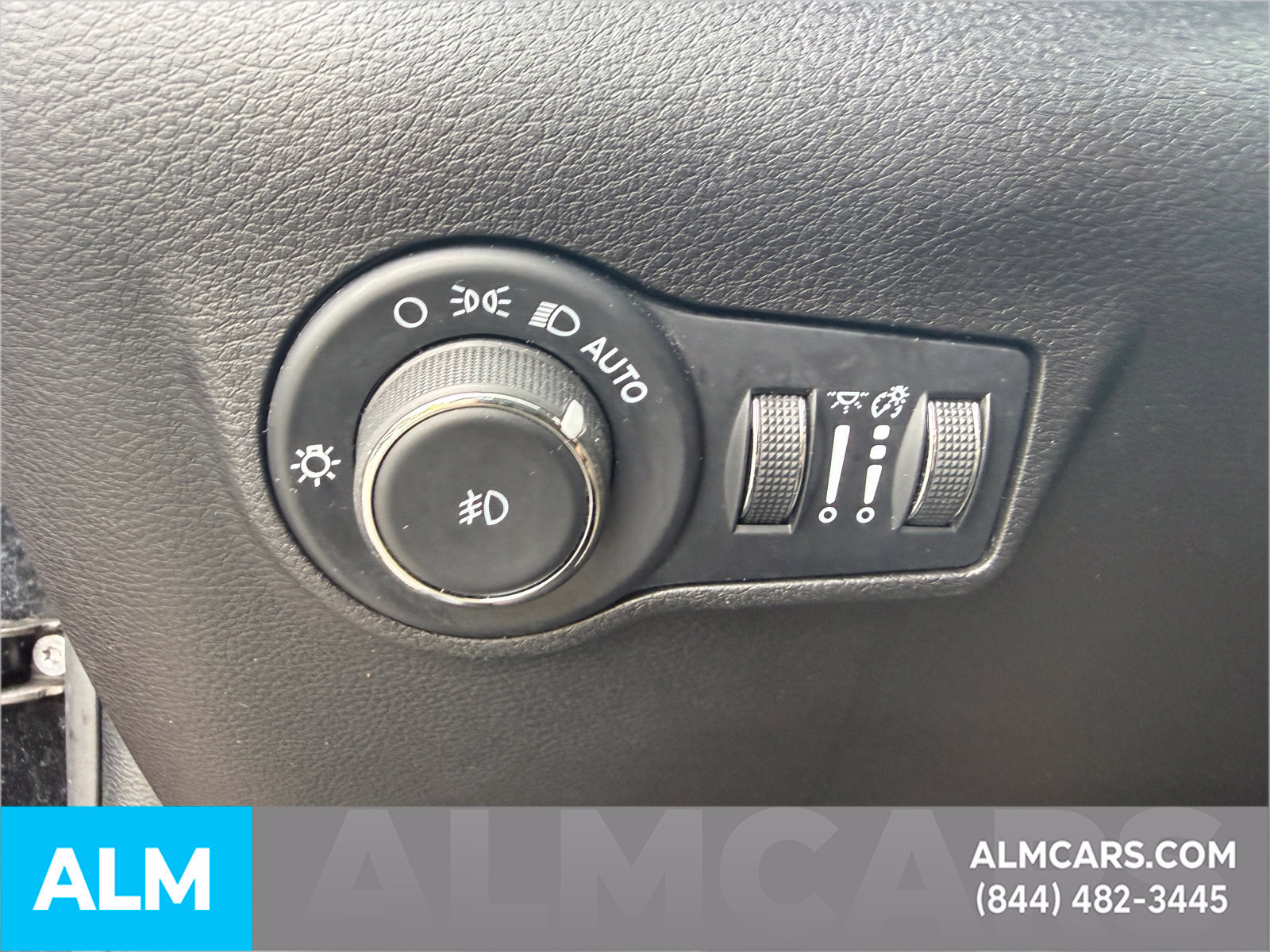 Used 2024 Jeep Compass Latitude AWD/4WD image 29