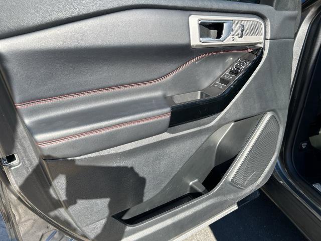 Certified 2023 Ford Explorer ST-Line w/ Class IV Trailer Tow Package image 10