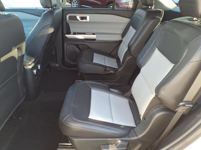 Certified 2023 Ford Explorer XLT w/ Equipment Group 202A image 9