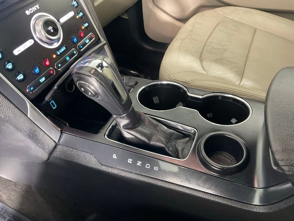 Certified 2019 Ford Explorer Limited w/ Class III Trailer Tow Package image 18