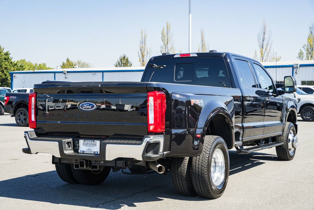 Certified 2025 Ford F350 XLT image 5