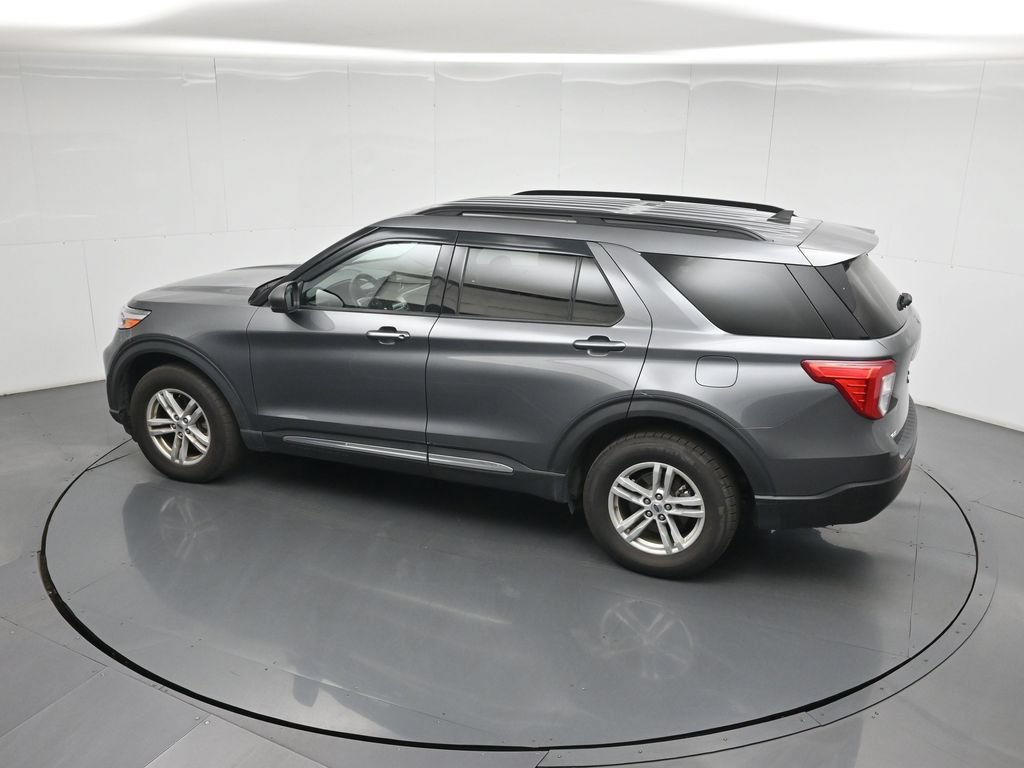 Certified 2021 Ford Explorer XLT w/ Equipment Group 202A AWD/4WD image 21