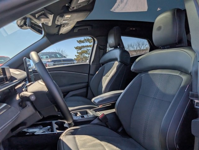 Certified 2025 Ford Mustang Mach-E GT image 3