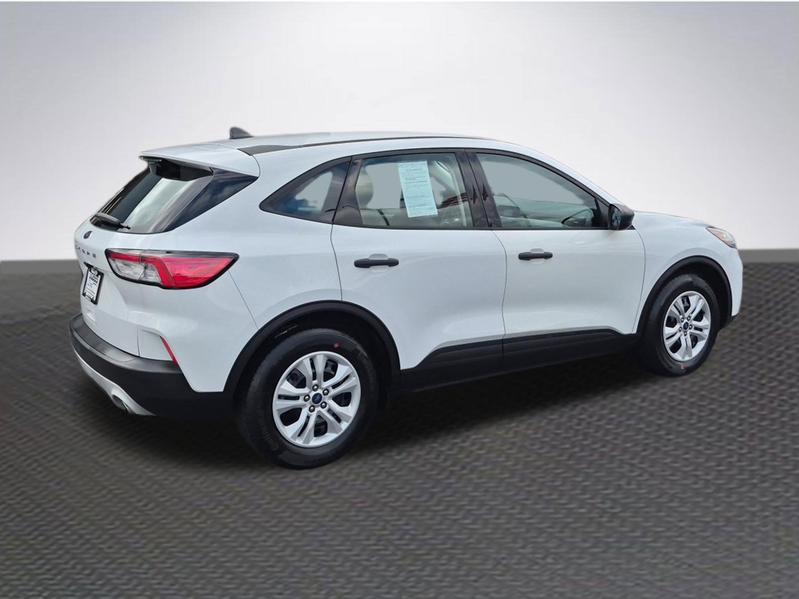 Certified 2022 Ford Escape S image 4