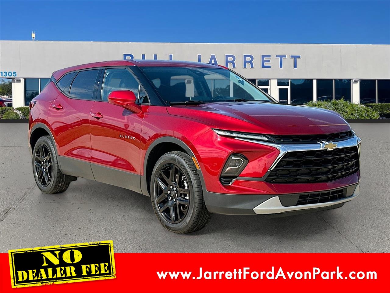Used 2023 Chevrolet Blazer LT FWD image 1