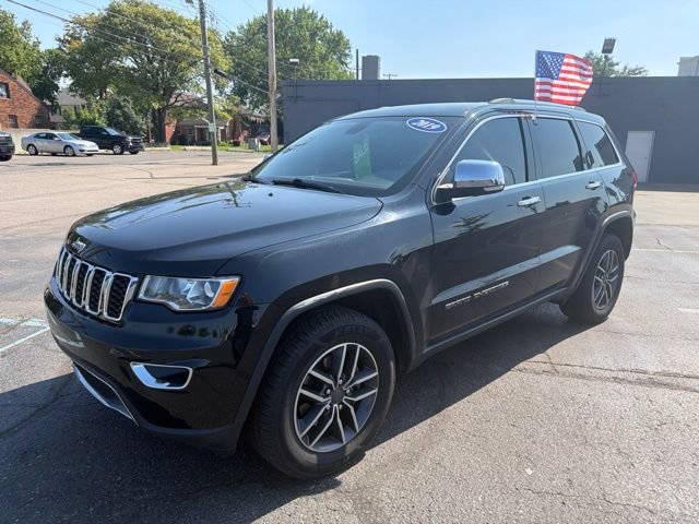 Used 2019 Jeep Grand Cherokee Limited AWD/4WD image 3