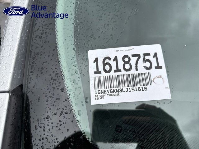 Used 2020 Chevrolet Traverse LT w/ LPO, Black Accent Package image 16