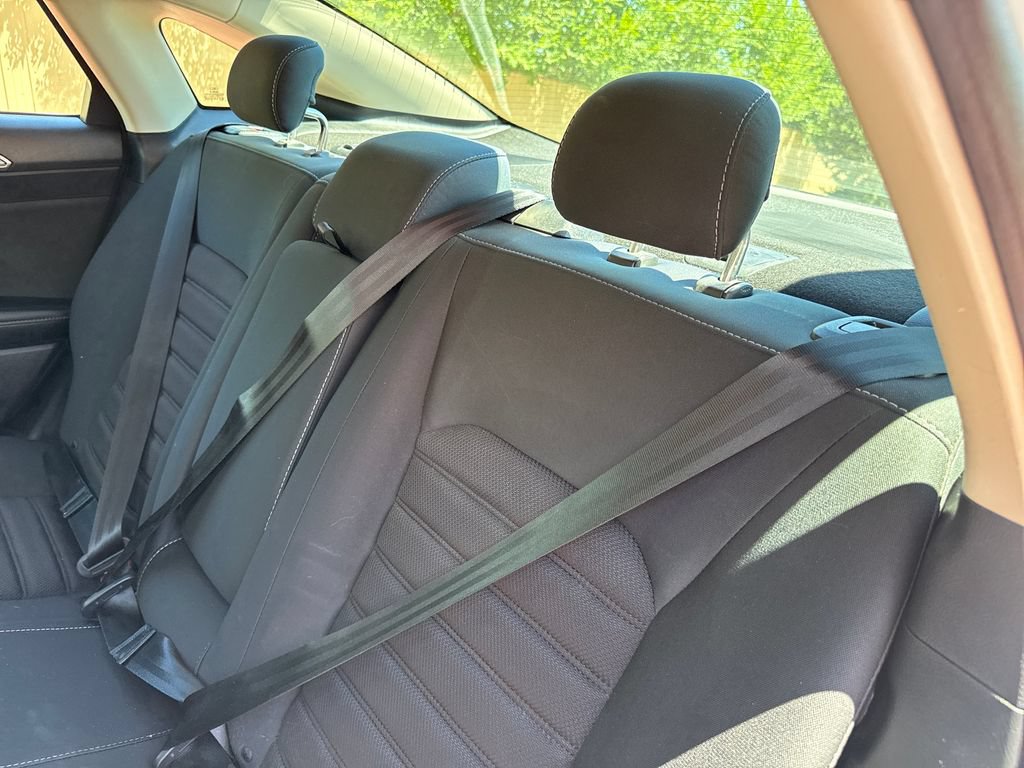 Certified 2018 Ford Fusion SE w/ Fusion SE Technology Package FWD image 22