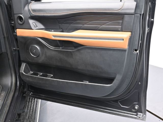 Certified 2023 Ford Expedition Max Platinum image 31