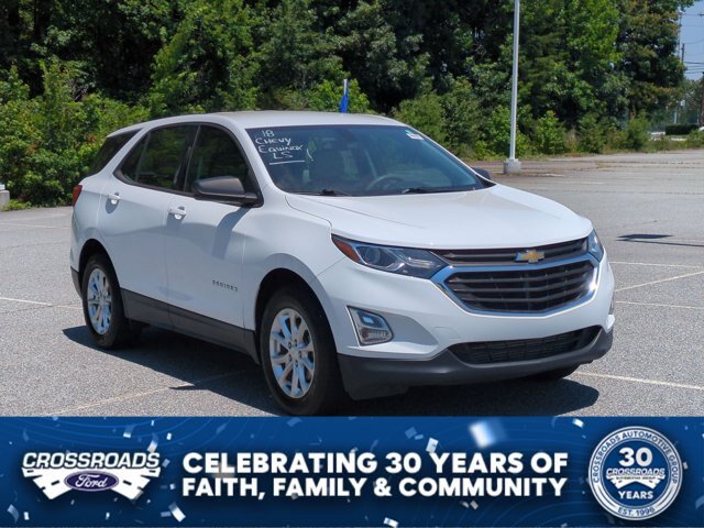 Used 2018 Chevrolet Equinox LS FWD image 2