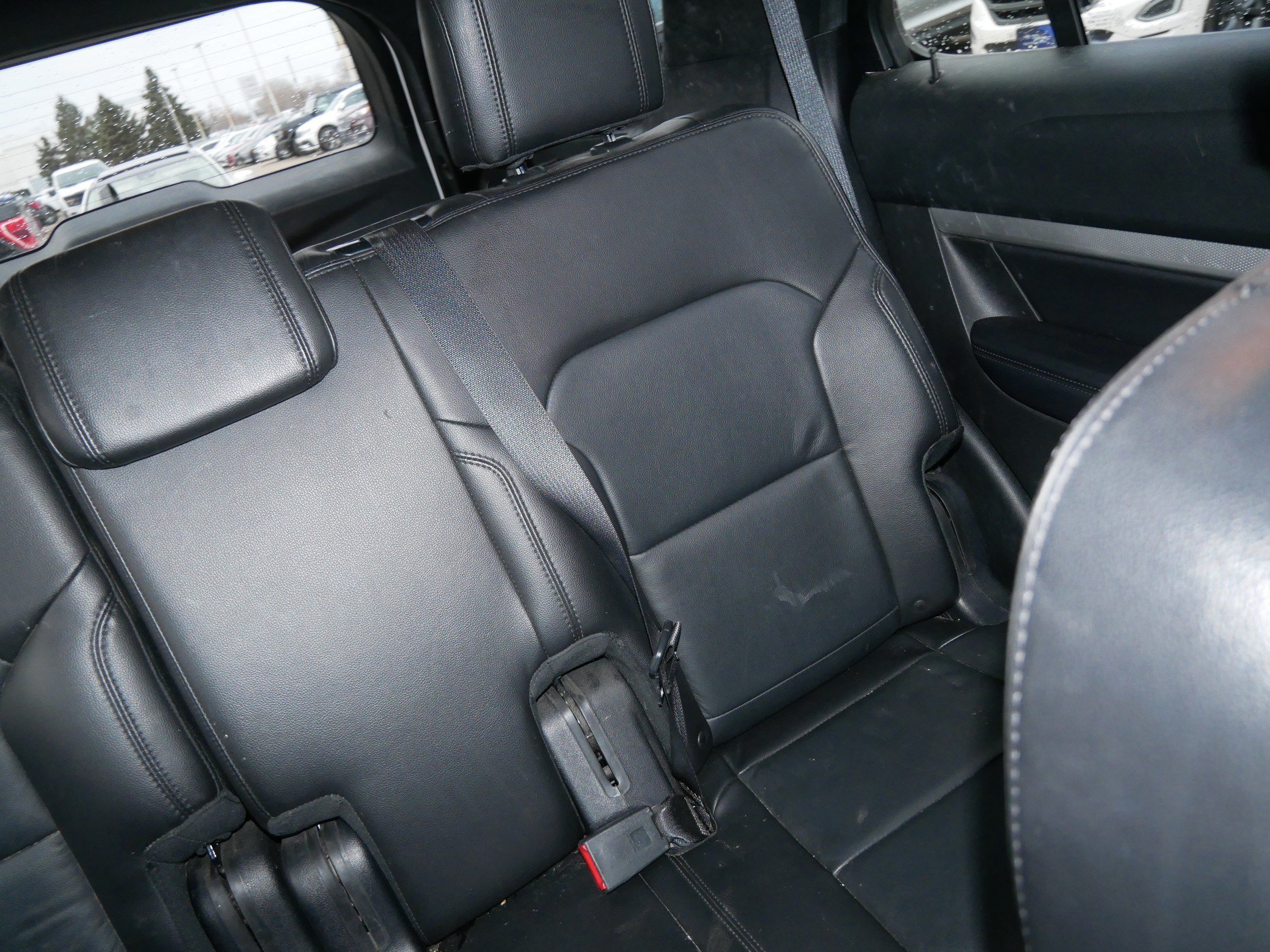 Certified 2017 Ford Explorer XLT w/ Equipment Group 202A image 14