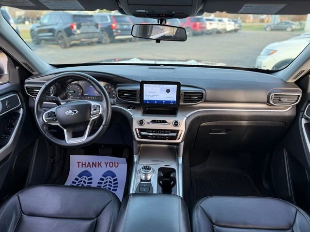 Certified 2023 Ford Explorer XLT w/ Equipment Group 202A image 4