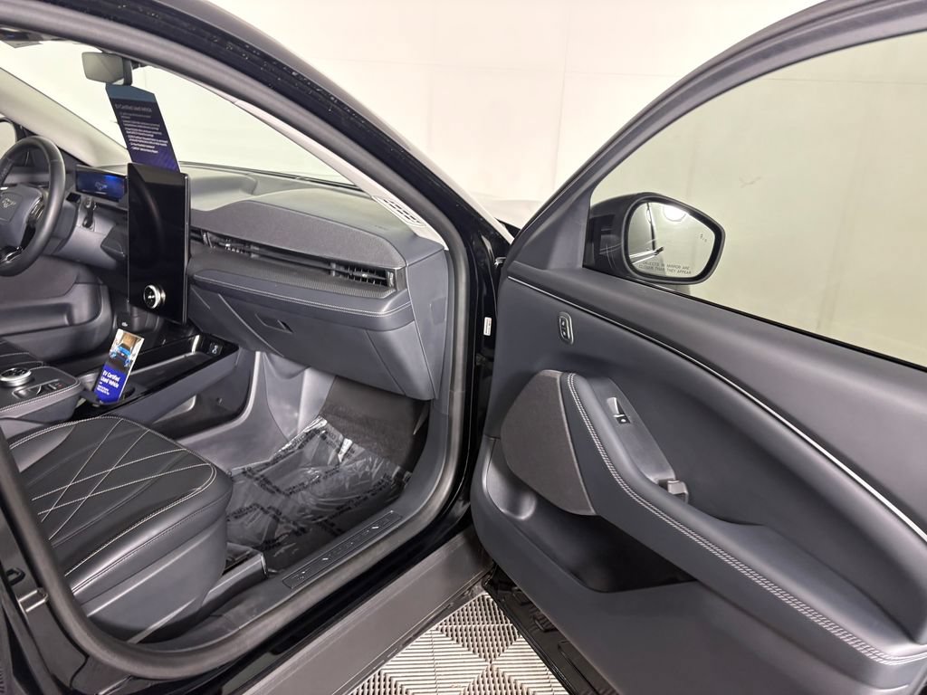 Certified 2024 Ford Mustang Mach-E Select AWD/4WD image 35