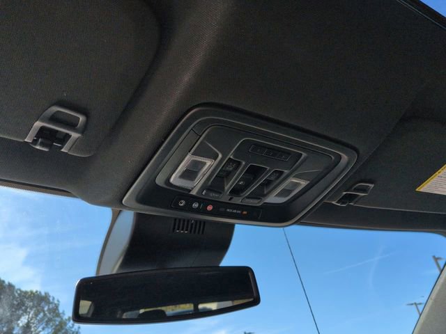 Used 2022 GMC Sierra 1500 AT4 w/ AT4 Premium Package image 23