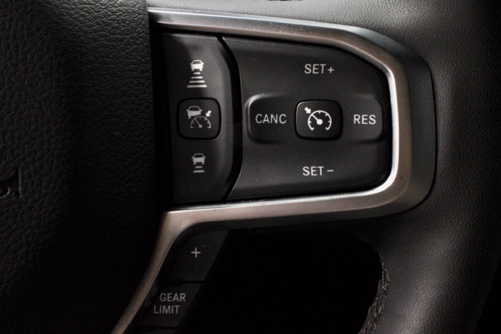 Used 2025 RAM 1500 Big Horn AWD/4WD image 29