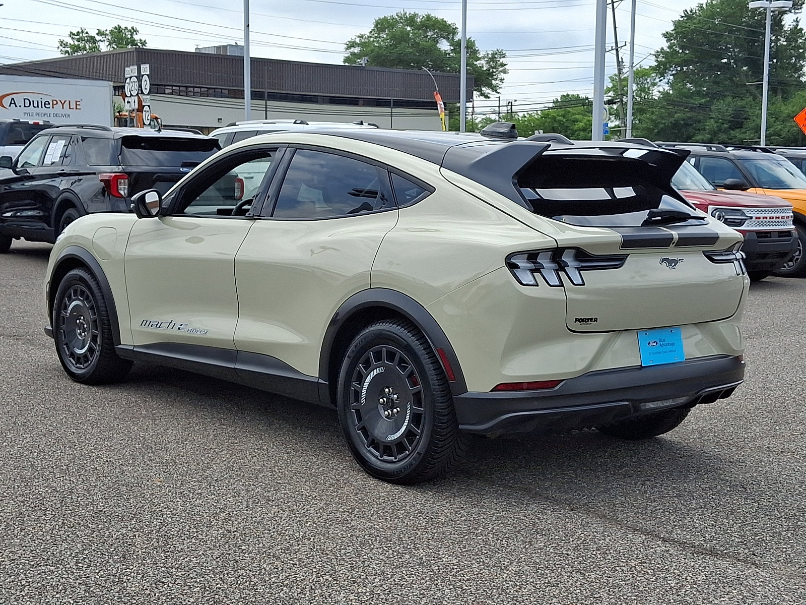 Certified 2025 Ford Mustang Mach-E GT AWD/4WD image 7