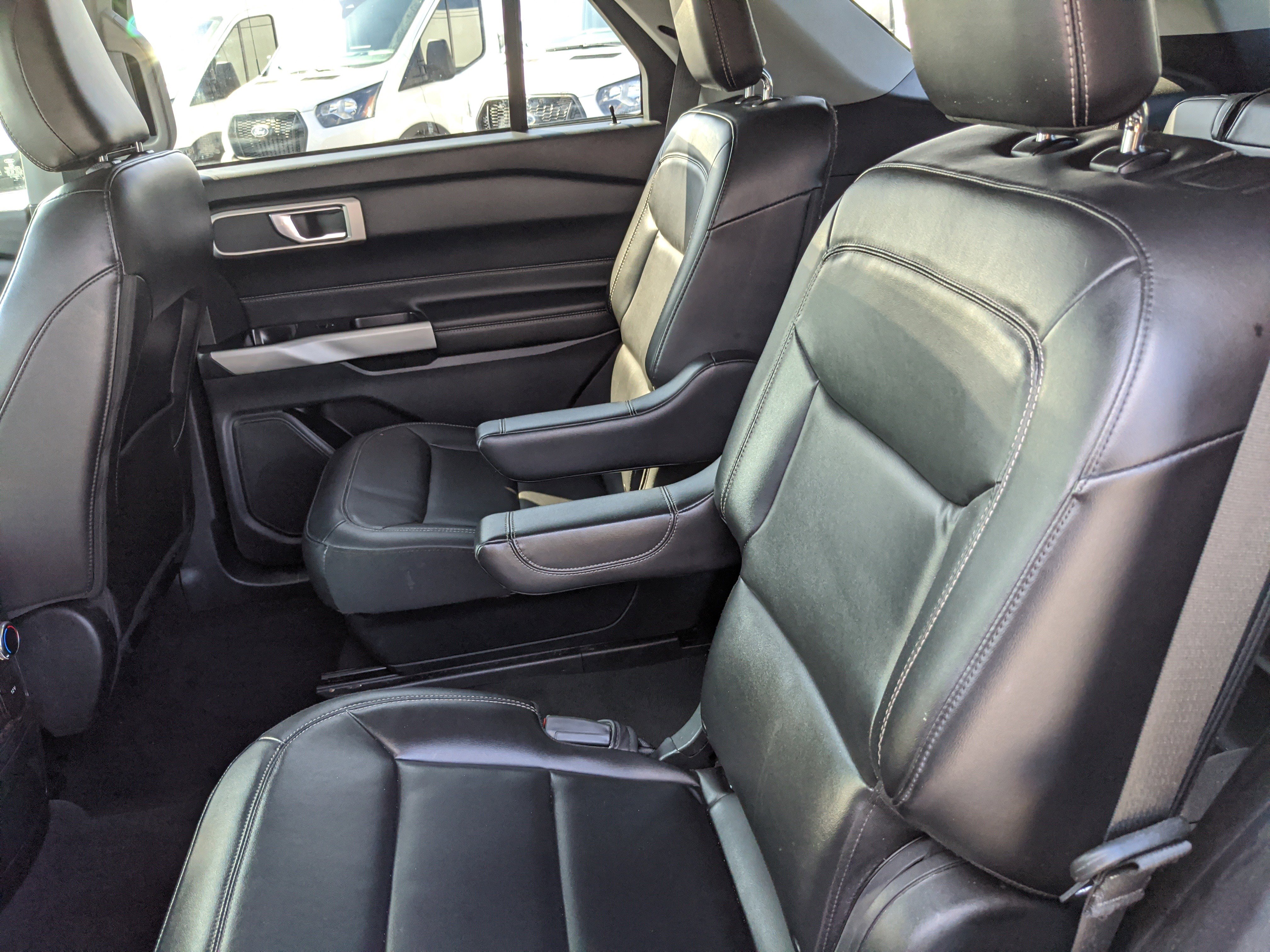 Certified 2022 Ford Explorer XLT w/ Equipment Group 202A image 18