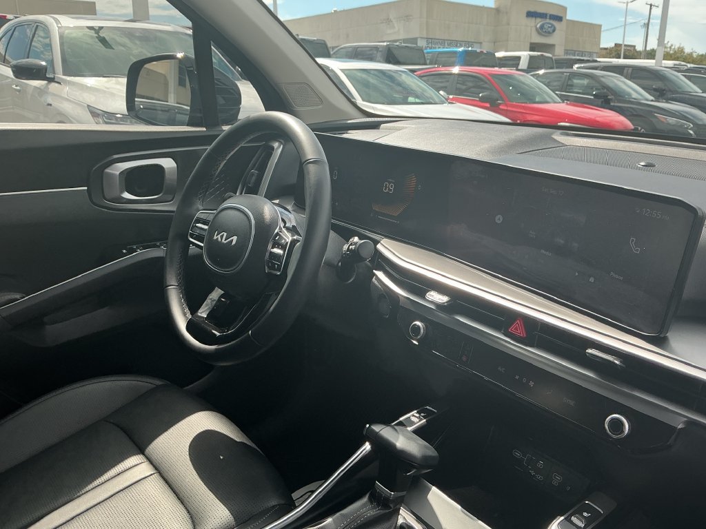 Used 2025 Kia Sorento EX w/ Panoramic Sunroof Package AWD/4WD image 14