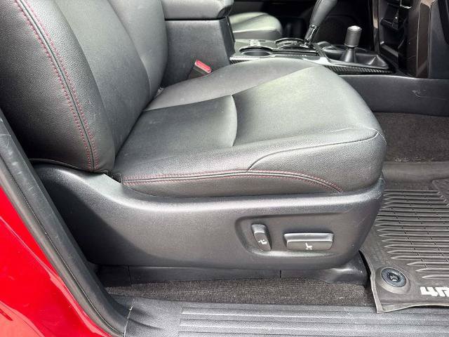 Used 2020 Toyota 4Runner Venture w/ Moonroof Package AWD/4WD image 12