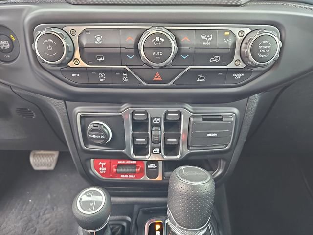 Used 2022 Jeep Gladiator Mojave w/ LED Lighting Group AWD/4WD image 26