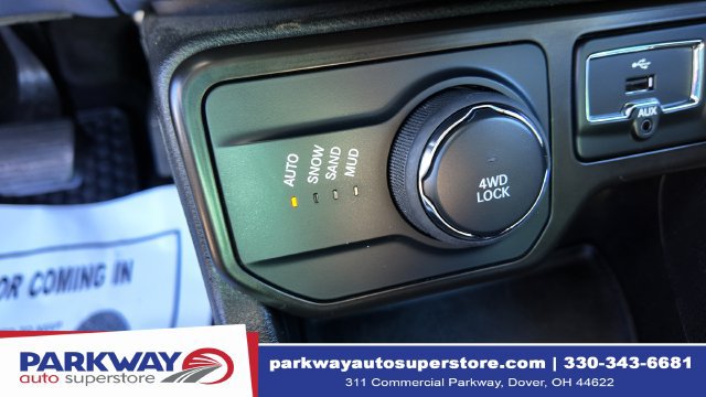 Used 2022 Jeep Renegade Latitude w/ Convenience Group AWD/4WD image 18
