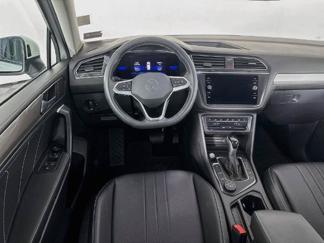 Used 2023 Volkswagen Tiguan SE AWD/4WD image 22