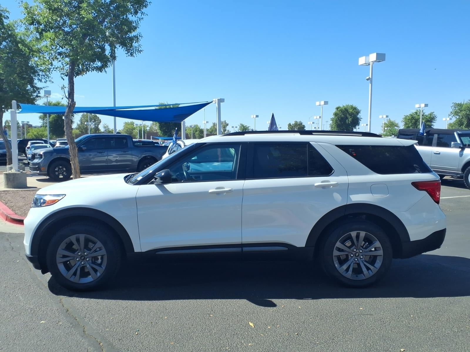 Certified 2023 Ford Explorer XLT w/ Equipment Group 202A RWD image 7