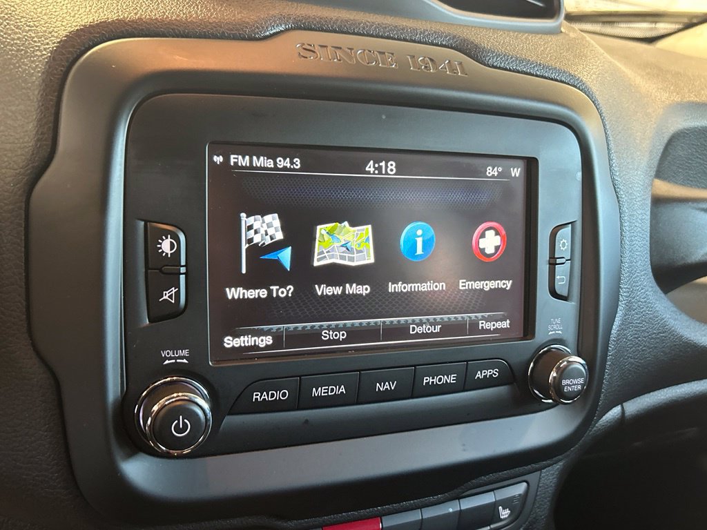 Used 2017 Jeep Renegade Trailhawk AWD/4WD image 14