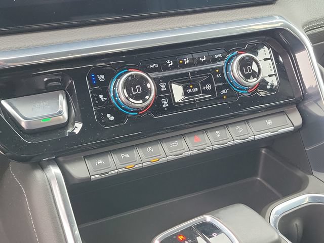 Used 2024 GMC Sierra 1500 Denali w/ Technology Package AWD/4WD image 19