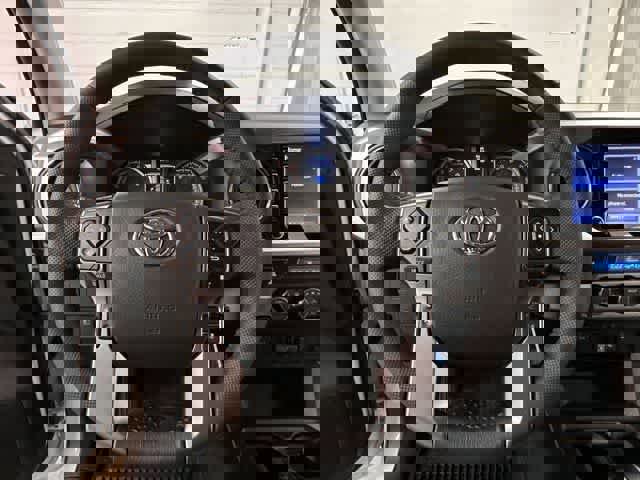 Used 2022 Toyota Tacoma SR5 image 11