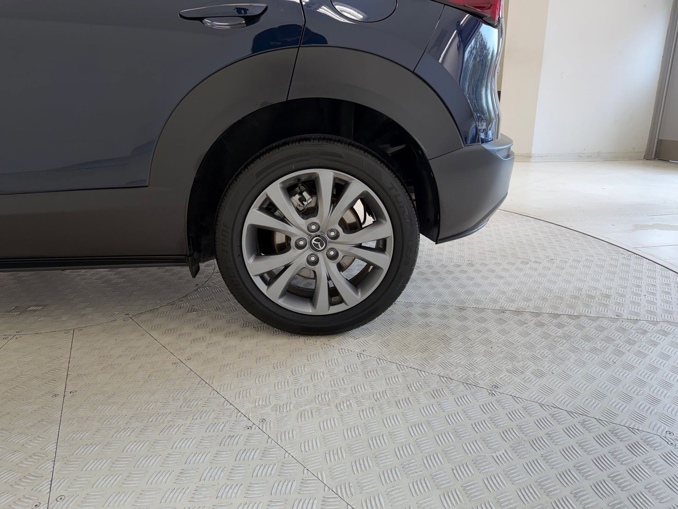 Used 2025 MAZDA CX-30 AWD 2.5 S w/ Preferred Package image 12