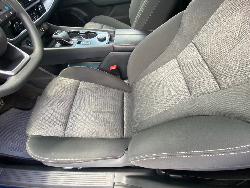 Used 2024 Nissan Rogue SV AWD/4WD image 21