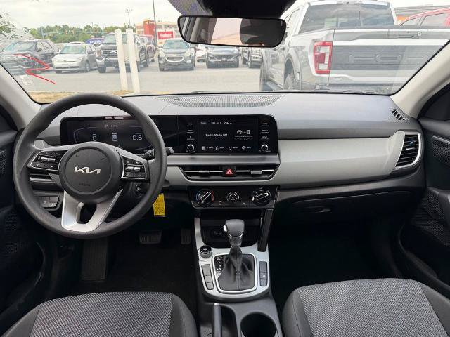 Used 2026 Kia Seltos LX FWD image 14