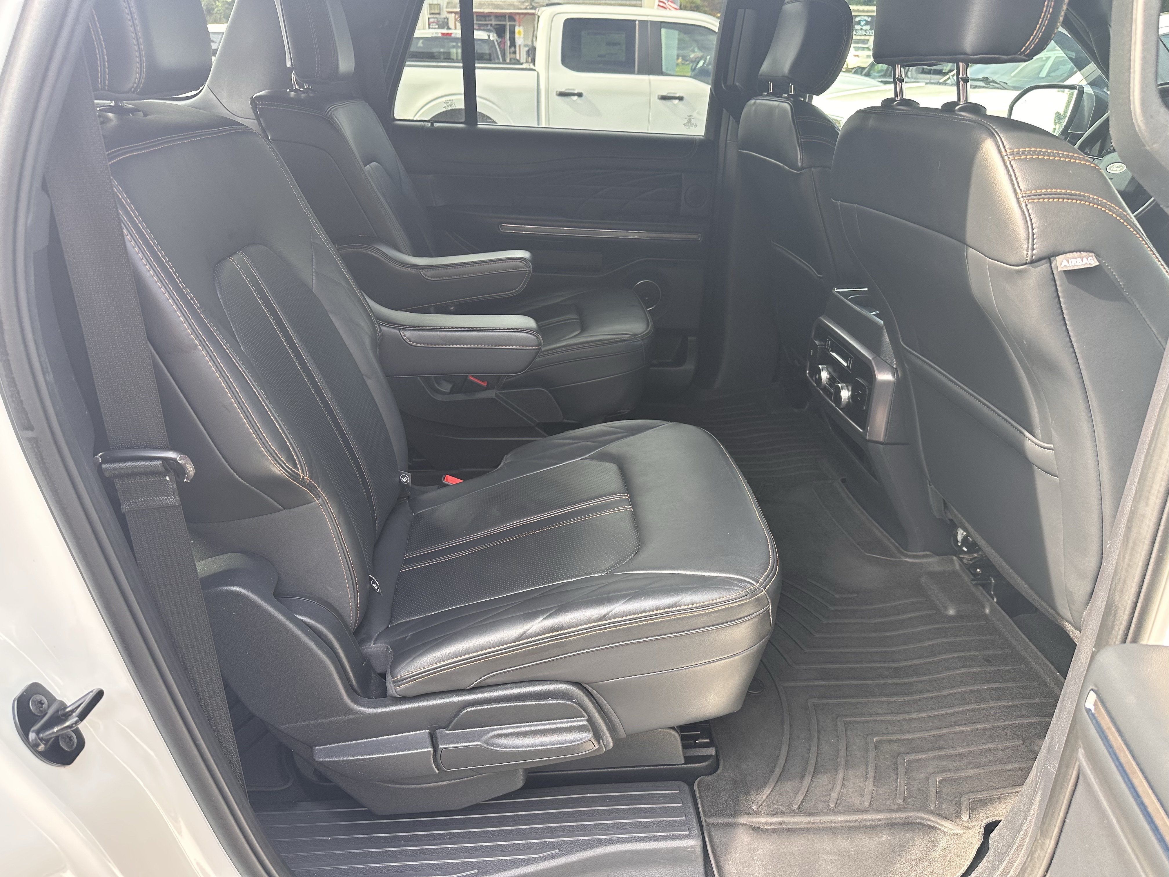 Certified 2024 Ford Expedition Max Platinum AWD/4WD image 18
