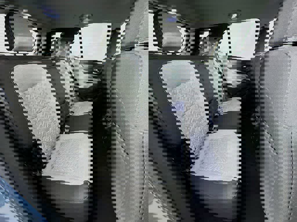 Used 2024 Chevrolet Equinox LS w/ Driver Confidence II Package image 31