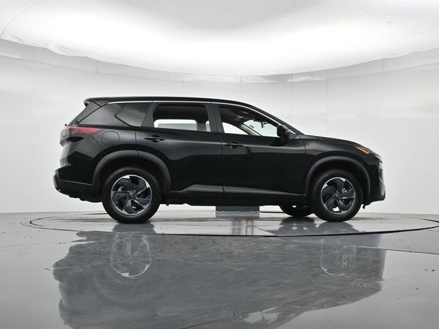 Used 2025 Nissan Rogue SV FWD image 32