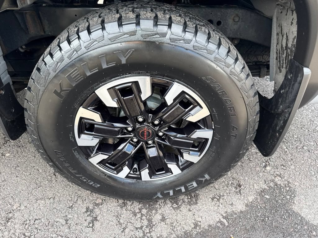 Used 2022 Nissan Frontier PRO-4X w/ Off-Road Protection Package AWD/4WD image 9