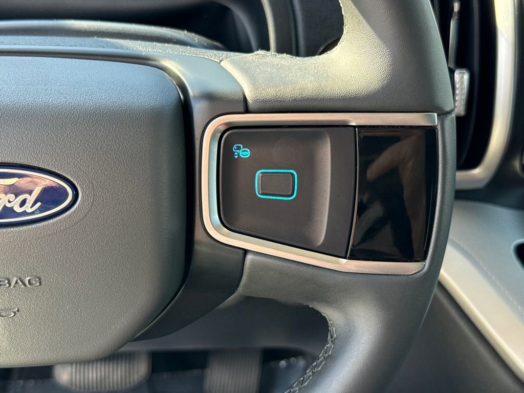 Certified 2025 Ford Expedition Max Active image 17