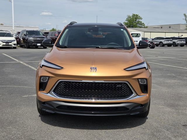 Used 2024 Buick Encore GX Sport Touring w/ Black Roof Package image 8