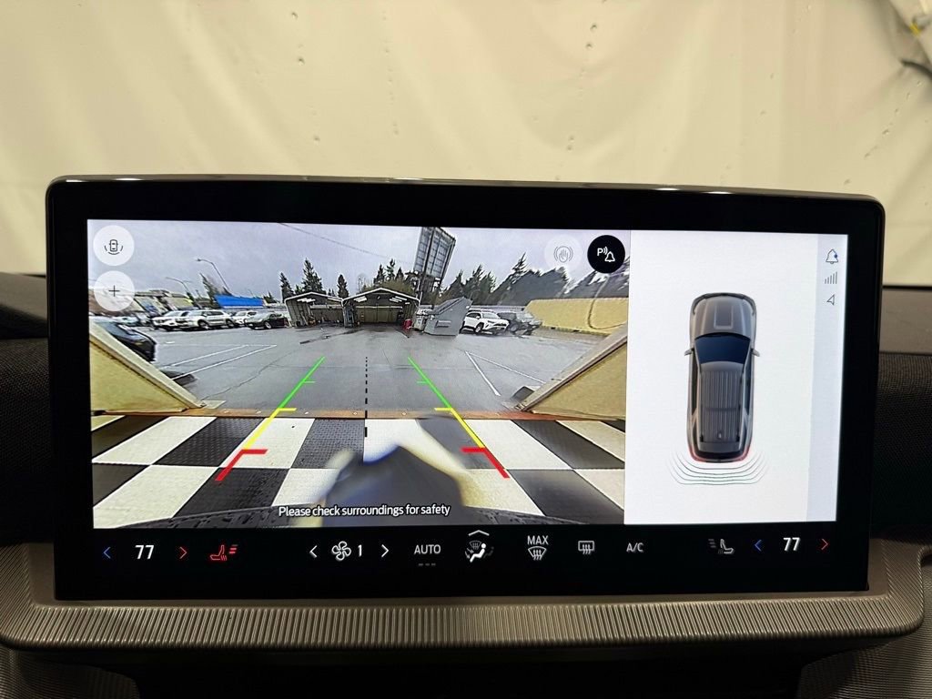 Certified 2025 Ford Explorer Active image 37