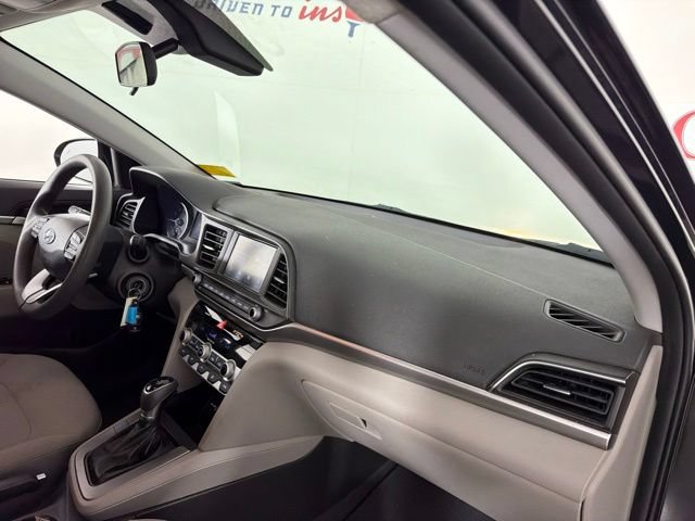 Used 2020 Hyundai Elantra SEL FWD image 17
