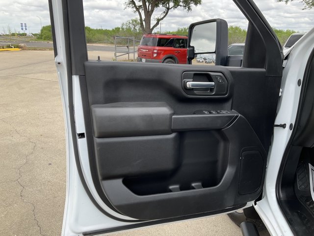 Used 2025 Chevrolet Silverado 2500 Custom w/ Custom Value Package AWD/4WD image 7